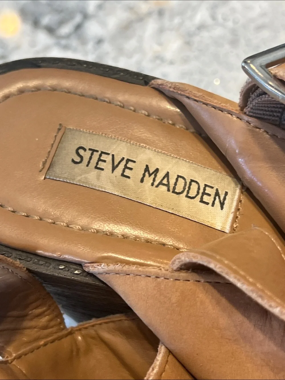 Steve Madden Rylee Camel Faux Leather Platform Sandals Size 7 EUC